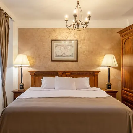 Clucerului Arc De Triomphe