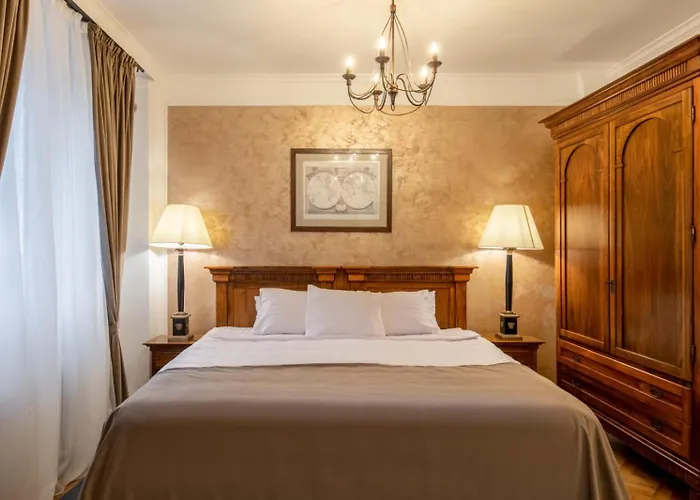 Clucerului Arc De Triomphe